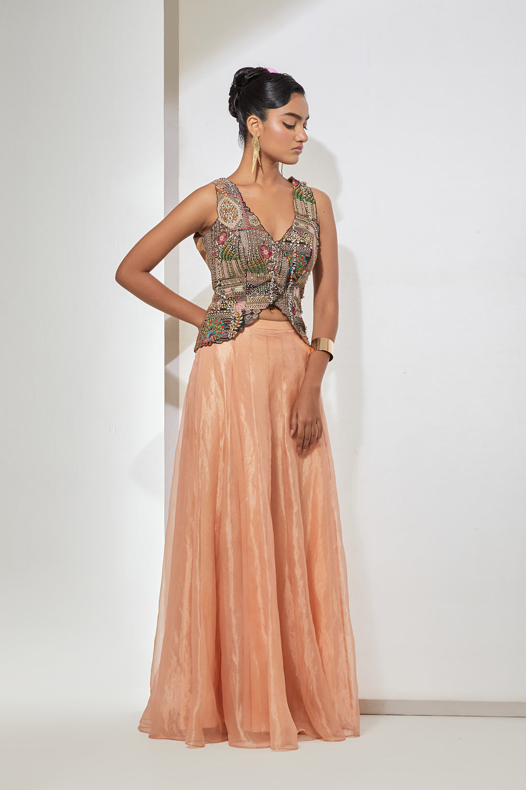 Noor Hand-Embroidered Silk Corset &amp; Organza Skirt Set