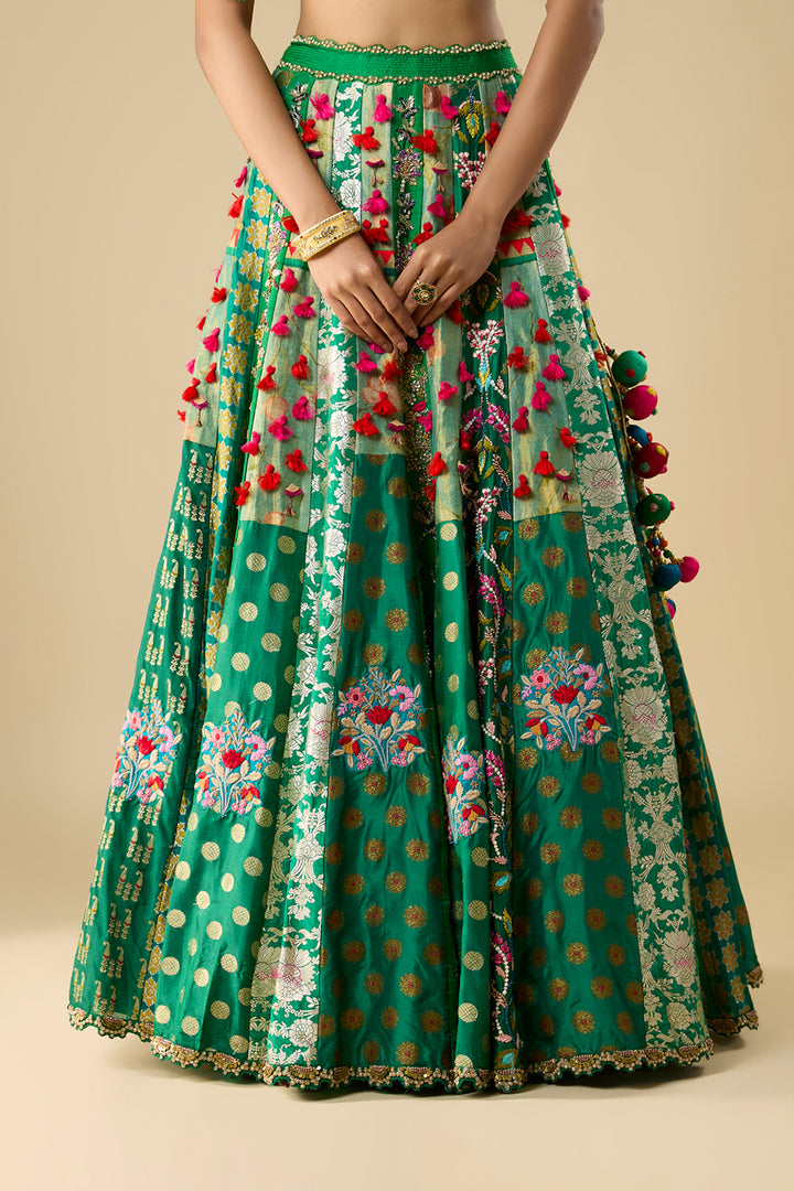 Emerald Green Embroidered Lehenga Set with Organza Dupatta