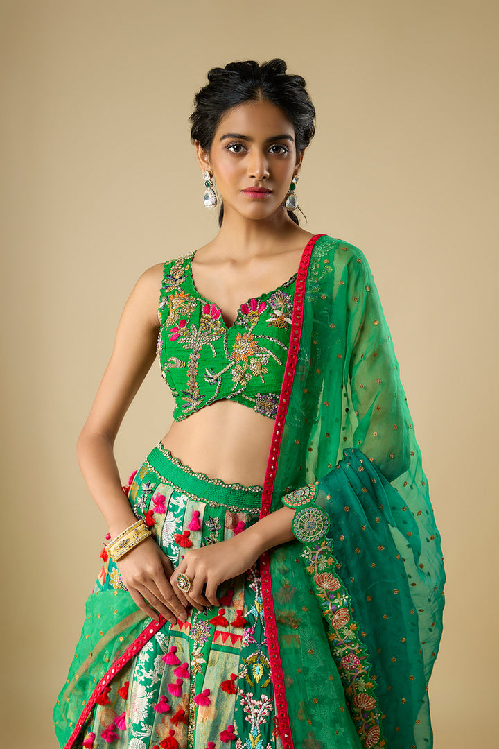 Emerald Green Embroidered Lehenga Set with Organza Dupatta