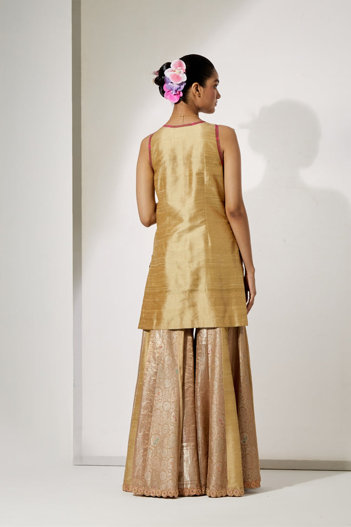 Sunheri Gul Silk Sharara Set
